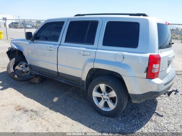 Photo 2 VIN: 1C4NJRFB3CD551813 - JEEP PATRIOT 