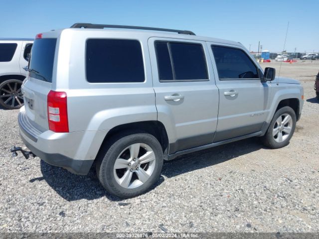 Photo 3 VIN: 1C4NJRFB3CD551813 - JEEP PATRIOT 