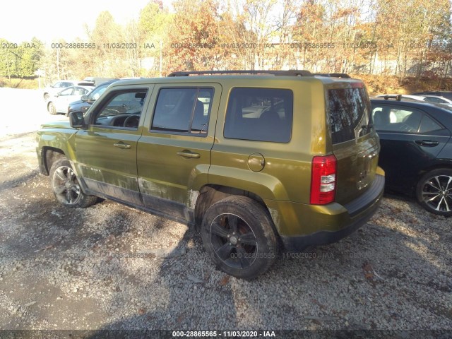 Photo 2 VIN: 1C4NJRFB3CD588375 - JEEP PATRIOT 