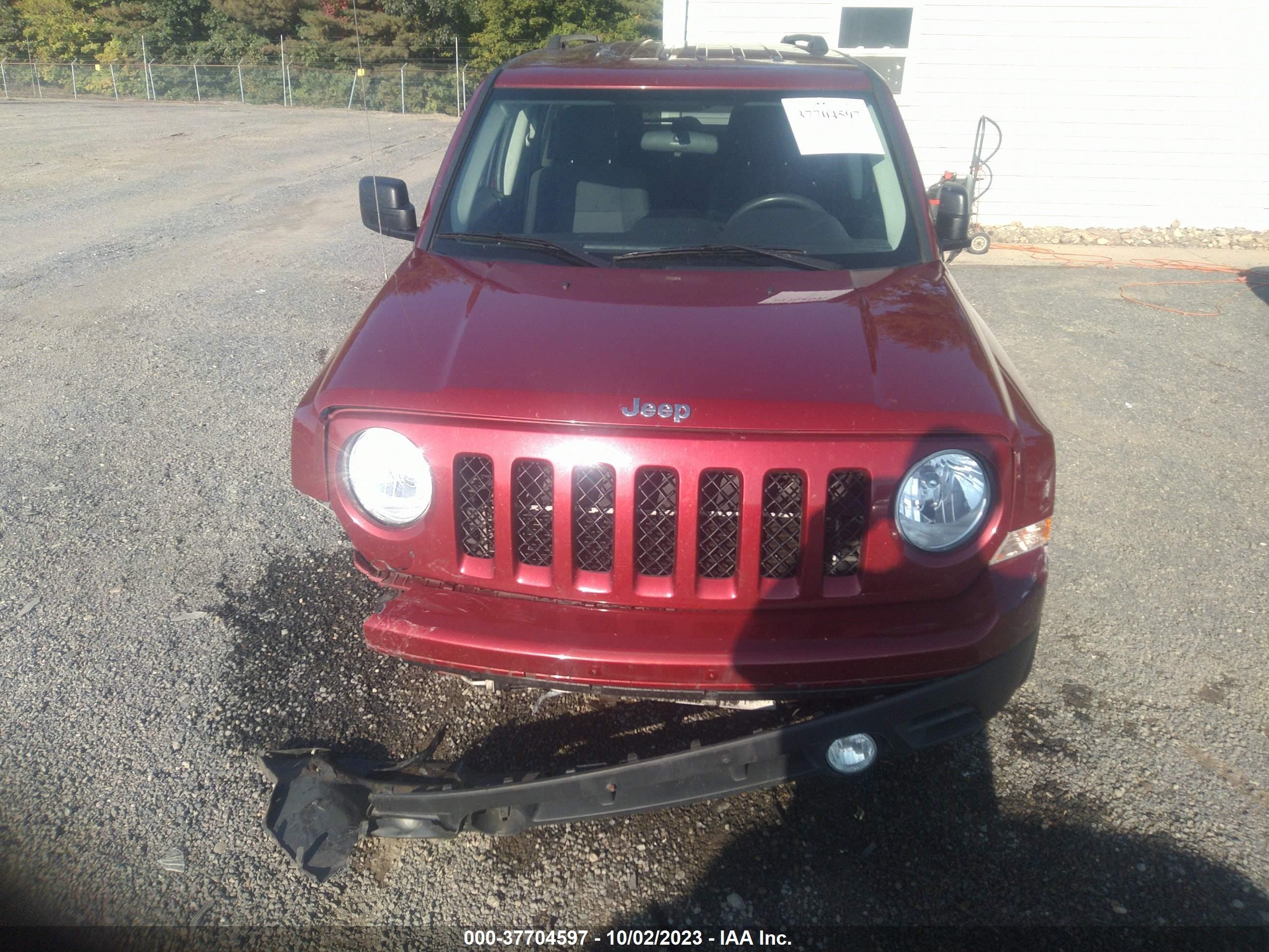 Photo 11 VIN: 1C4NJRFB3CD665245 - JEEP LIBERTY (PATRIOT) 