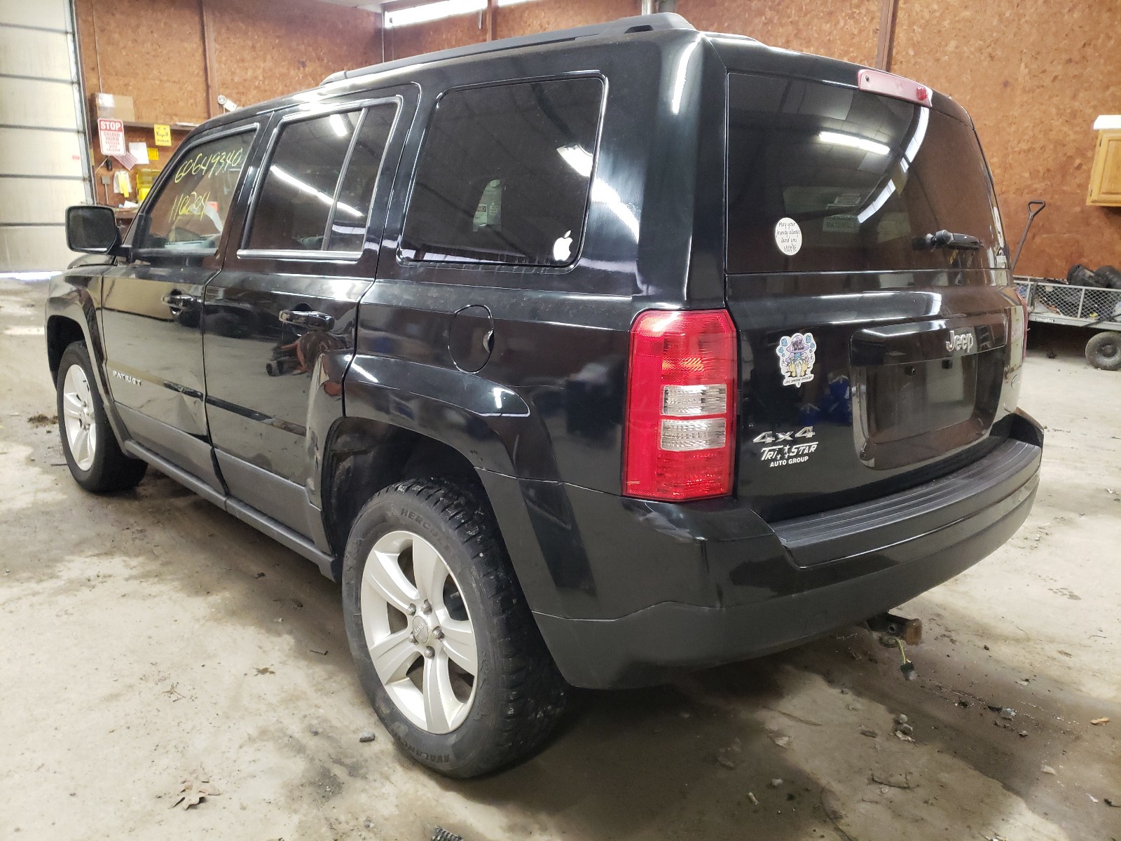 Photo 2 VIN: 1C4NJRFB3DD207139 - JEEP PATRIOT LA 