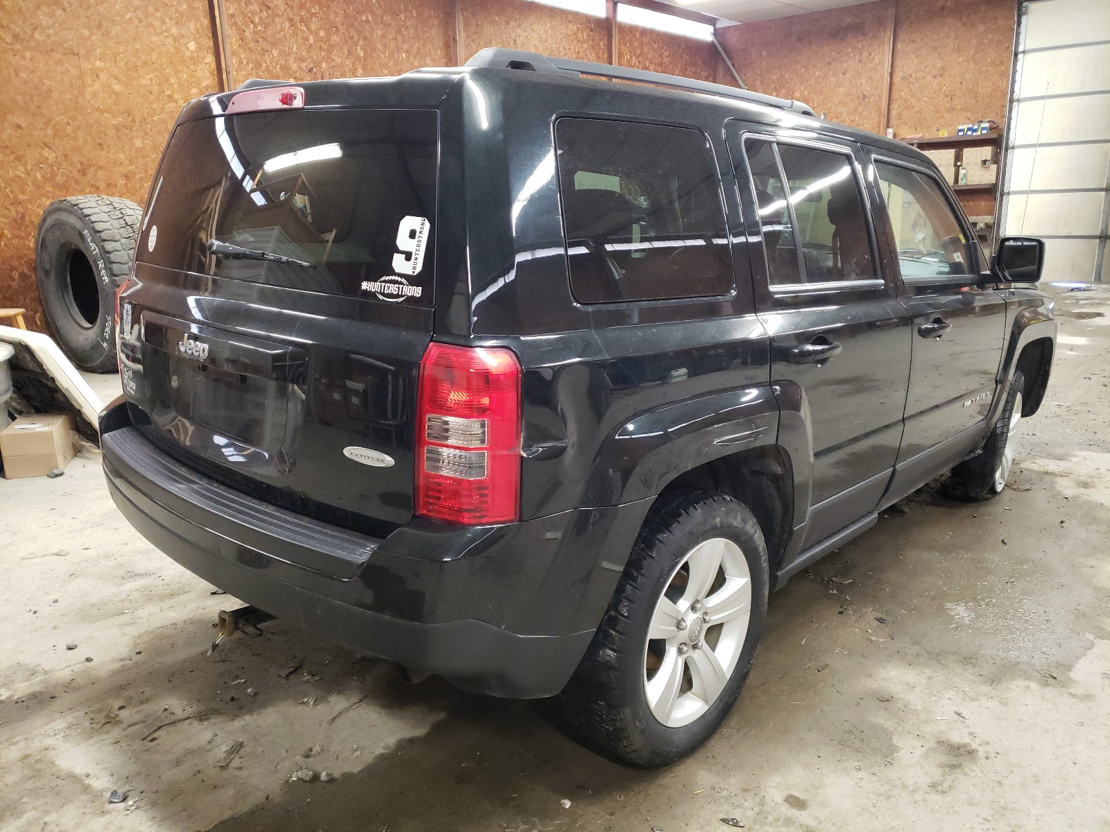 Photo 3 VIN: 1C4NJRFB3DD207139 - JEEP PATRIOT LA 