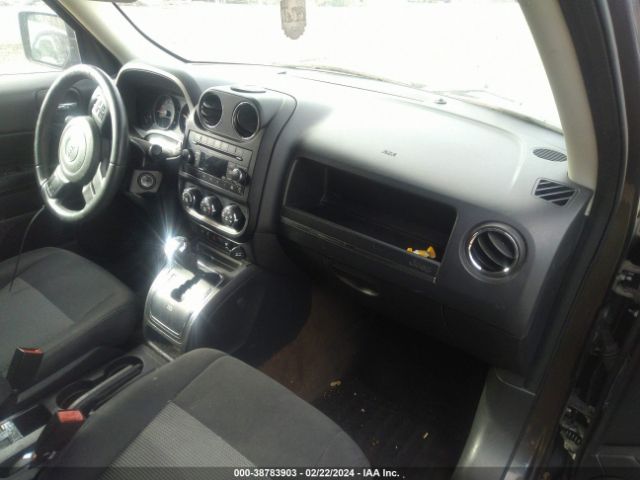 Photo 4 VIN: 1C4NJRFB3GD596420 - JEEP PATRIOT 