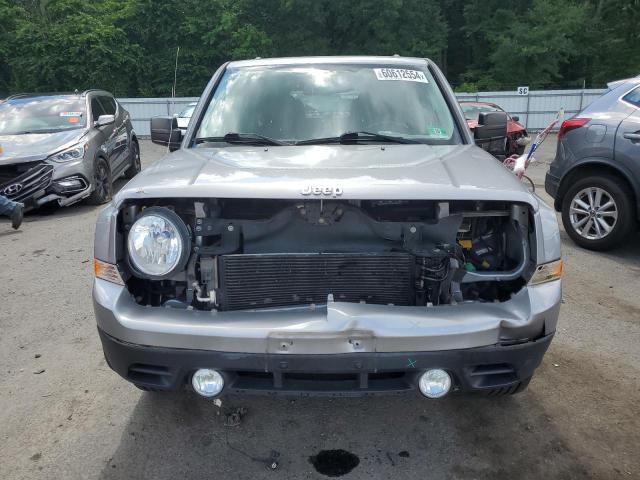 Photo 4 VIN: 1C4NJRFB3GD639086 - JEEP PATRIOT 