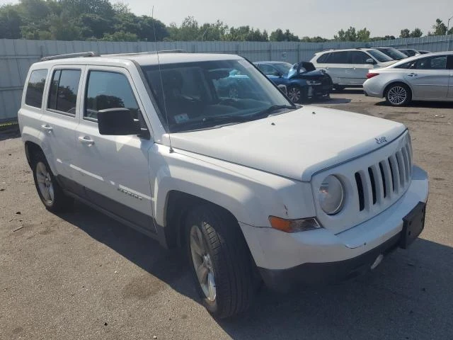 Photo 3 VIN: 1C4NJRFB4ED651471 - JEEP PATRIOT LA 