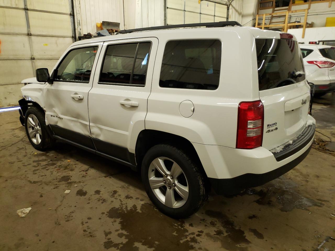 Photo 1 VIN: 1C4NJRFB4ED778267 - JEEP LIBERTY (PATRIOT) 