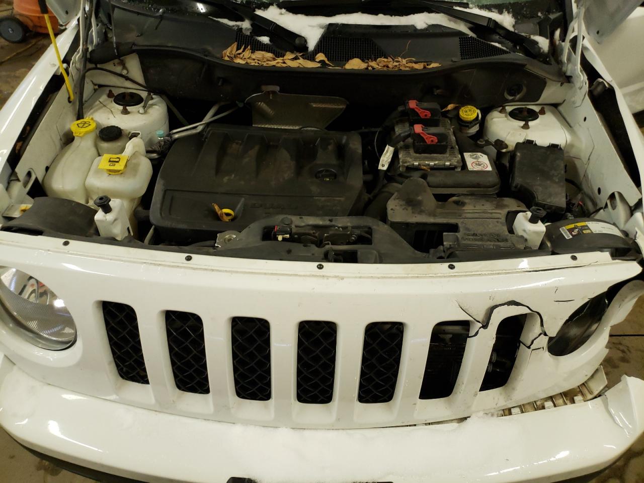 Photo 10 VIN: 1C4NJRFB4ED778267 - JEEP LIBERTY (PATRIOT) 