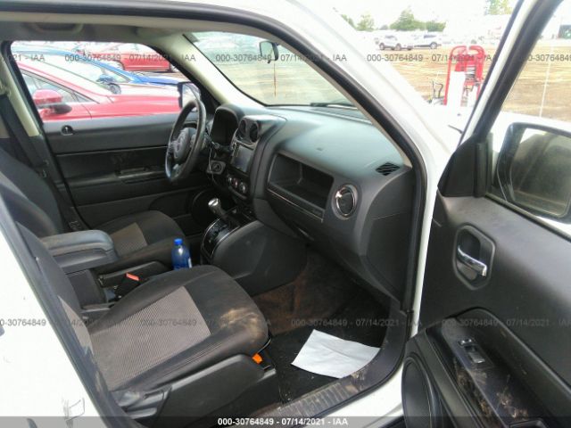 Photo 4 VIN: 1C4NJRFB4ED809887 - JEEP PATRIOT 