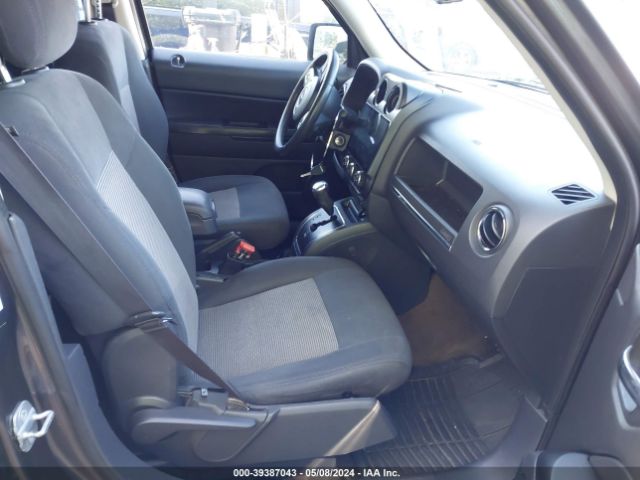 Photo 4 VIN: 1C4NJRFB4ED908452 - JEEP PATRIOT 