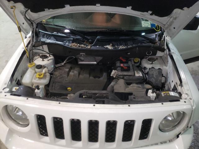 Photo 6 VIN: 1C4NJRFB4FD188796 - JEEP PATRIOT 