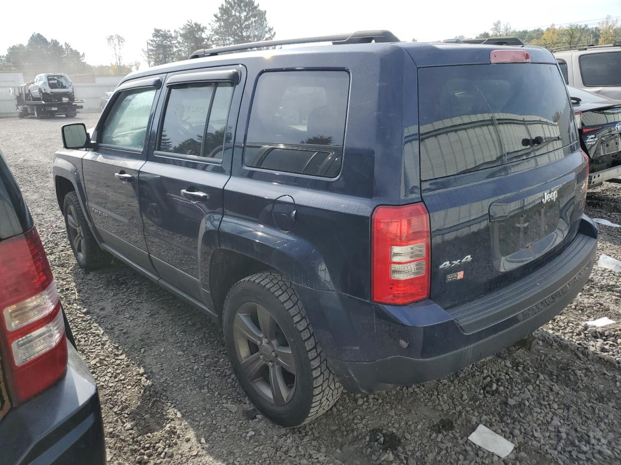 Photo 1 VIN: 1C4NJRFB4FD292267 - JEEP LIBERTY (PATRIOT) 