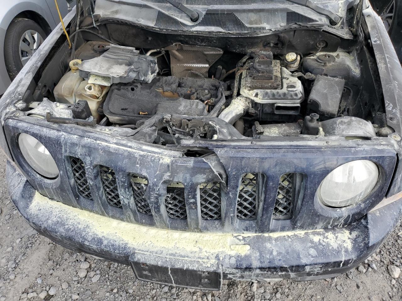 Photo 10 VIN: 1C4NJRFB4FD292267 - JEEP LIBERTY (PATRIOT) 