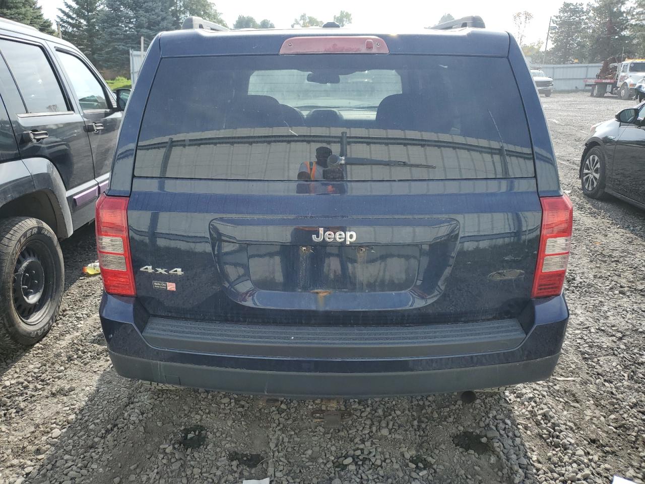 Photo 5 VIN: 1C4NJRFB4FD292267 - JEEP LIBERTY (PATRIOT) 