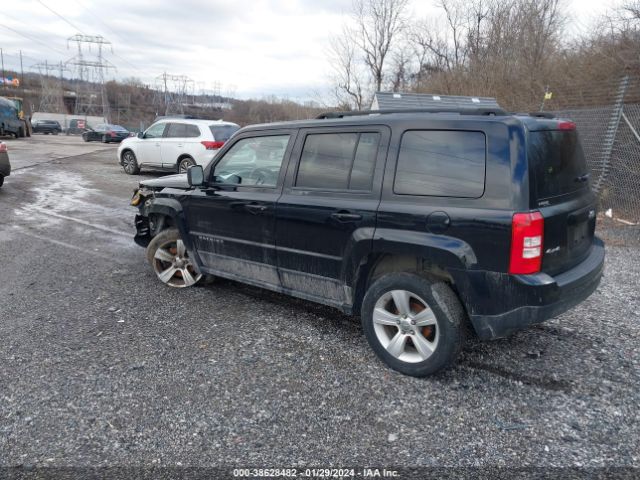 Photo 2 VIN: 1C4NJRFB4GD523556 - JEEP PATRIOT 