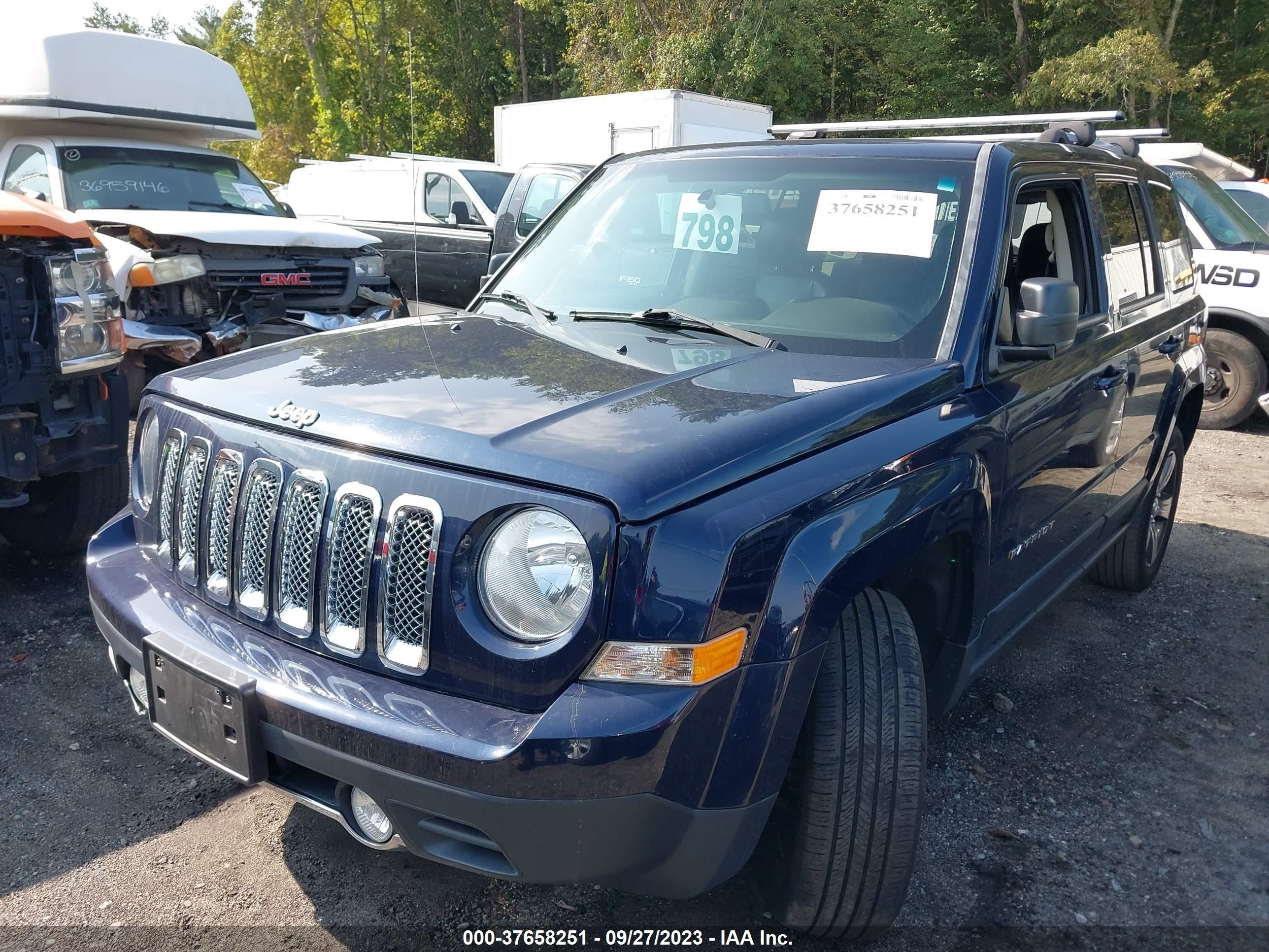 Photo 1 VIN: 1C4NJRFB4GD573390 - JEEP LIBERTY (PATRIOT) 