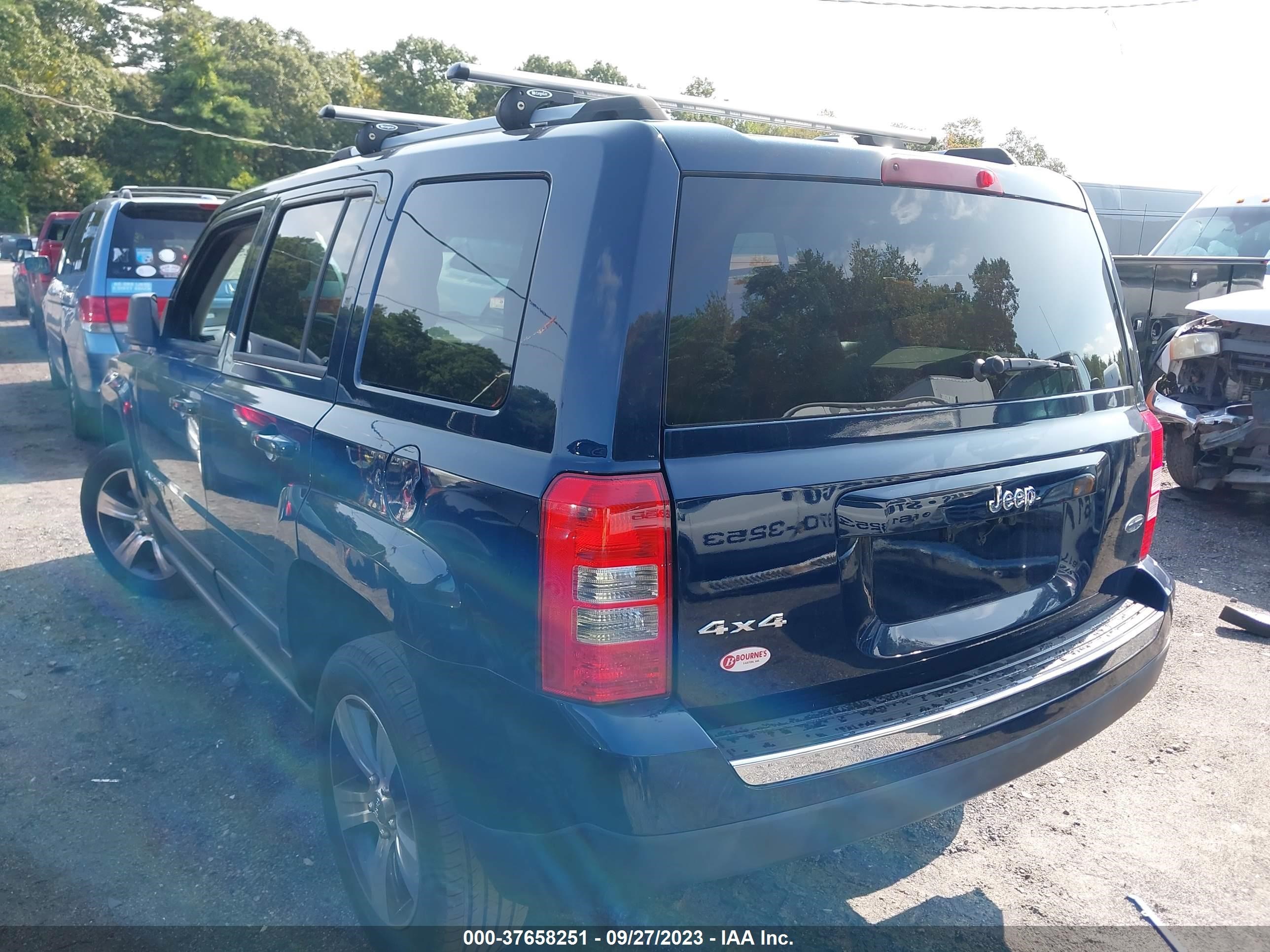 Photo 2 VIN: 1C4NJRFB4GD573390 - JEEP LIBERTY (PATRIOT) 