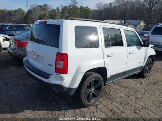 Photo 3 VIN: 1C4NJRFB4GD626332 - JEEP PATRIOT 