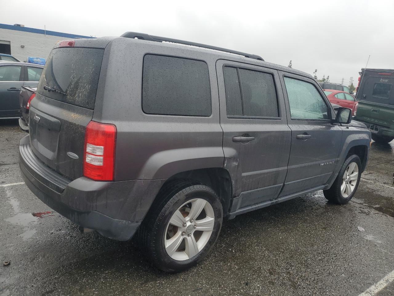 Photo 2 VIN: 1C4NJRFB4GD782015 - JEEP LIBERTY (PATRIOT) 