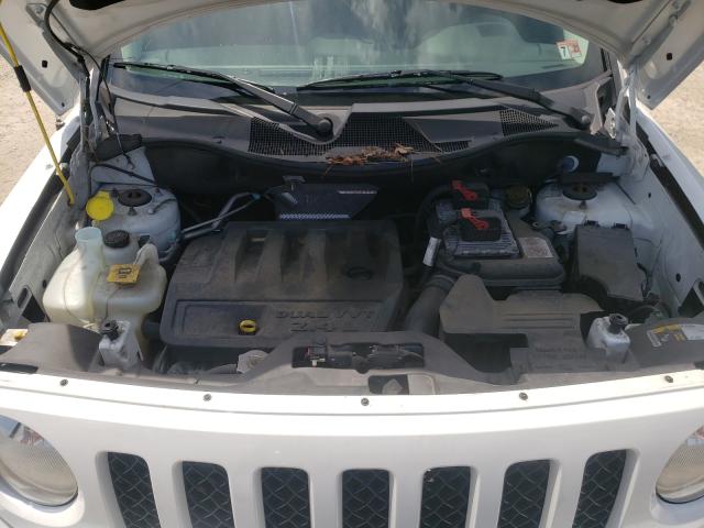 Photo 6 VIN: 1C4NJRFB4GD795511 - JEEP PATRIOT 