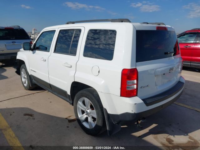 Photo 2 VIN: 1C4NJRFB5CD625068 - JEEP PATRIOT 