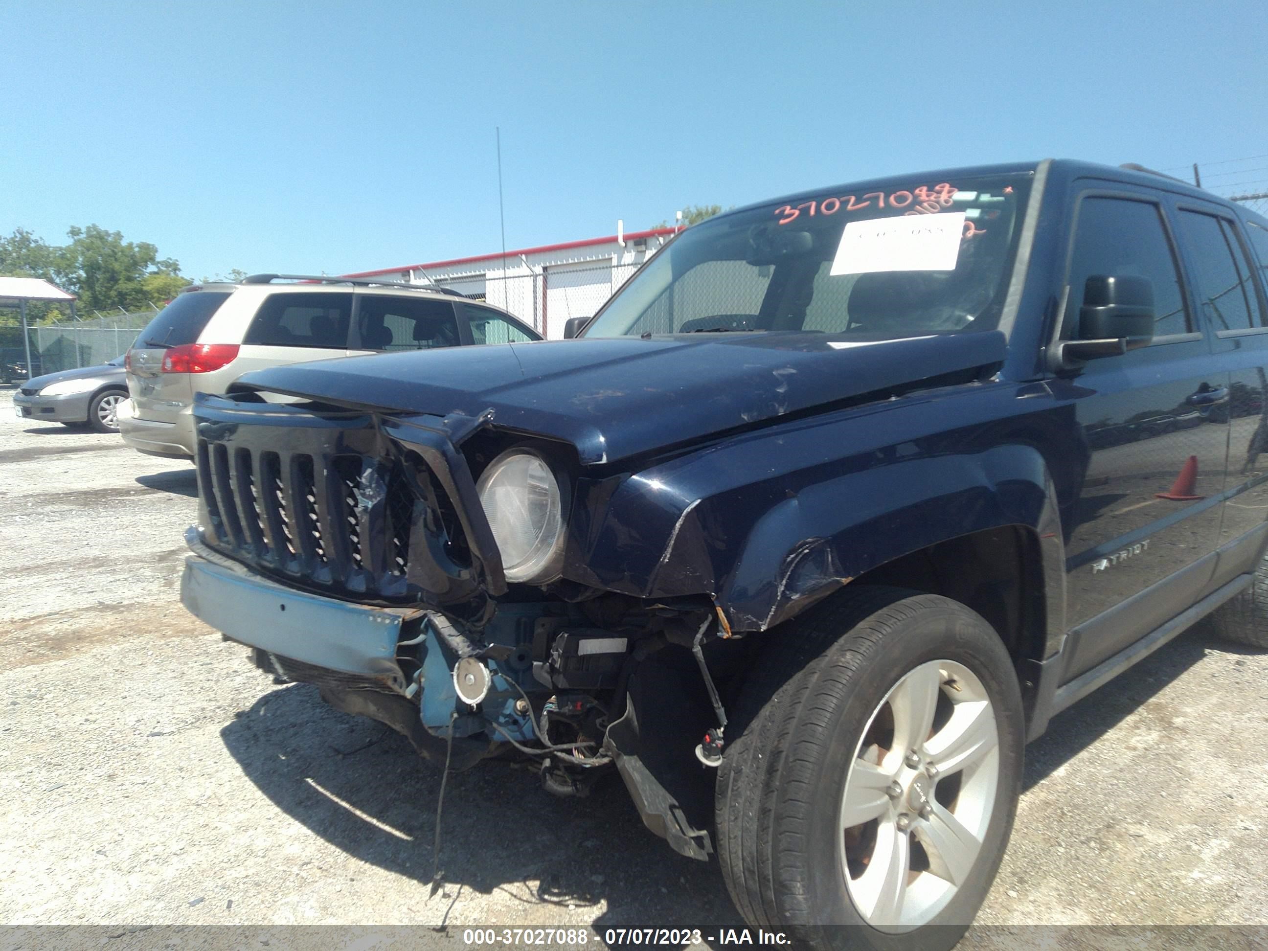 Photo 5 VIN: 1C4NJRFB5DD280108 - JEEP LIBERTY (PATRIOT) 