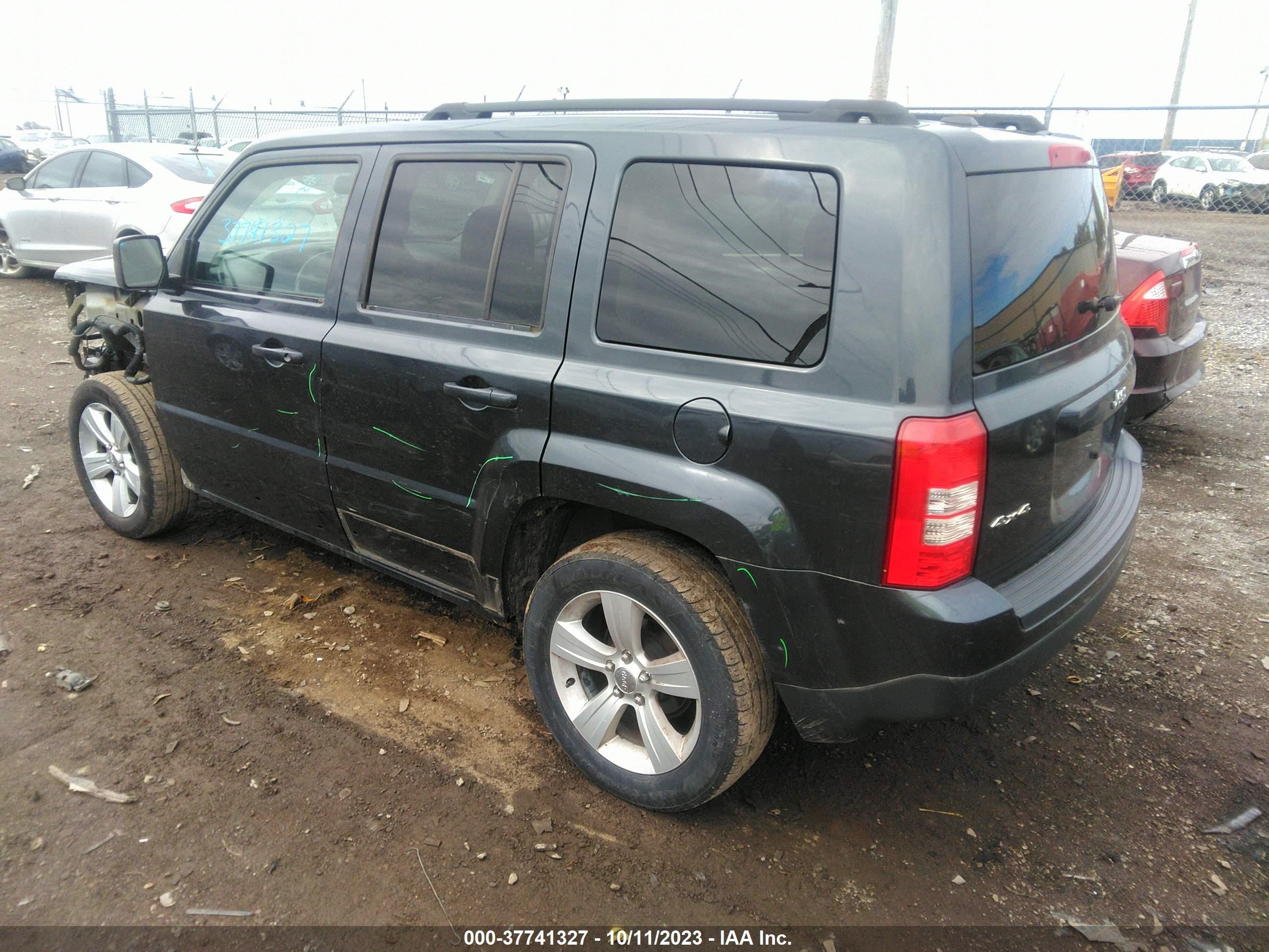 Photo 2 VIN: 1C4NJRFB5ED810336 - JEEP PATRIOT 