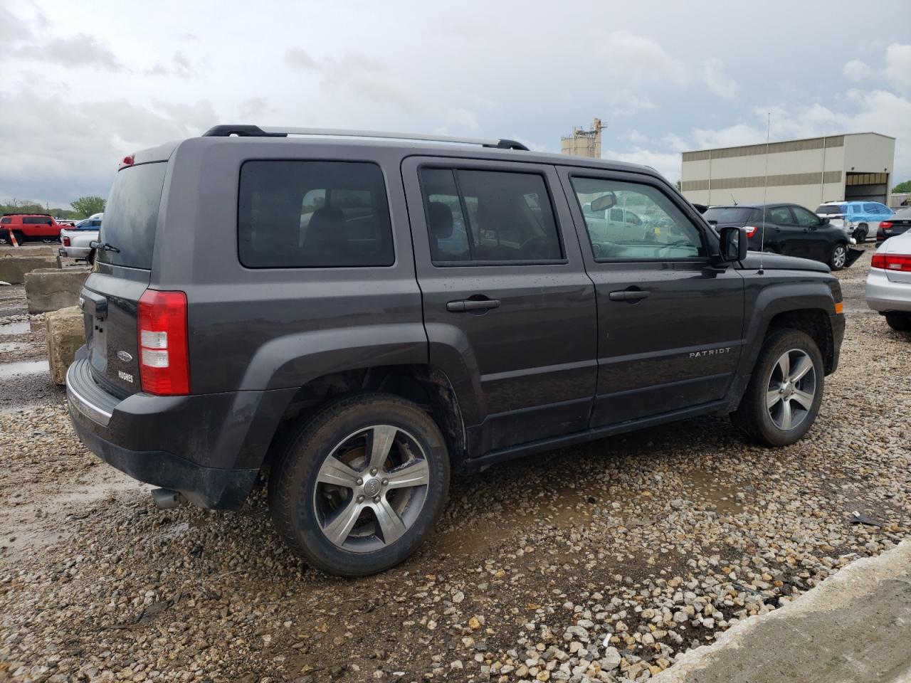 Photo 2 VIN: 1C4NJRFB5GD511867 - JEEP LIBERTY (PATRIOT) 