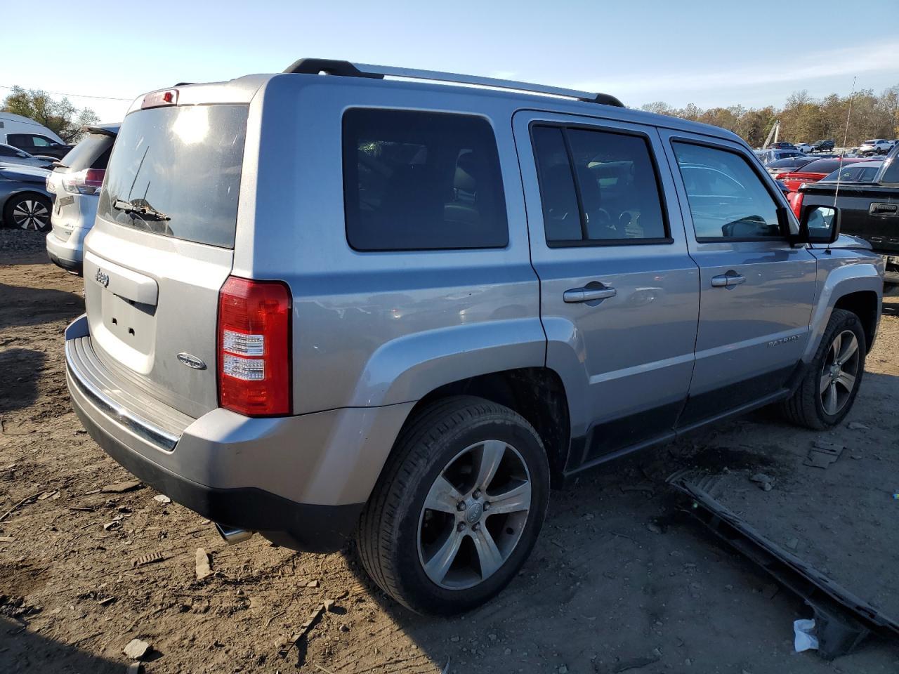 Photo 2 VIN: 1C4NJRFB5GD534355 - JEEP LIBERTY (PATRIOT) 