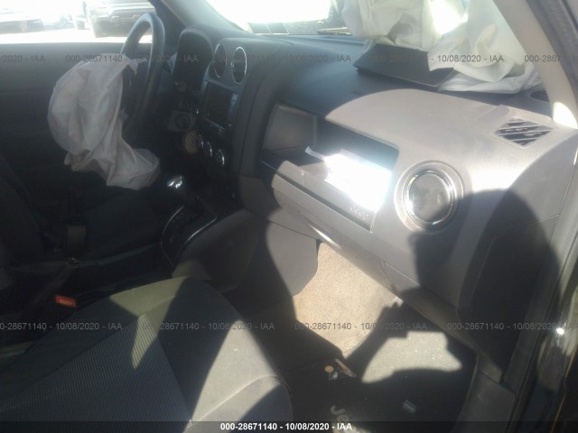 Photo 4 VIN: 1C4NJRFB5GD596645 - JEEP PATRIOT 