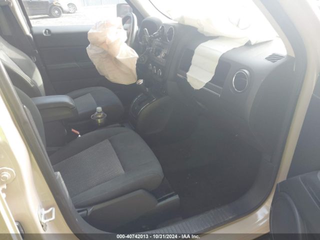 Photo 4 VIN: 1C4NJRFB5HD153722 - JEEP PATRIOT 