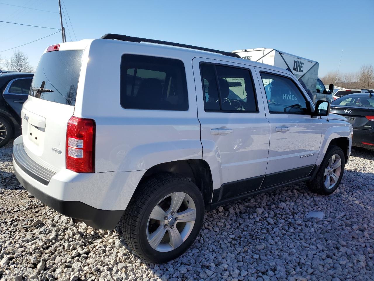 Photo 2 VIN: 1C4NJRFB6DD129116 - JEEP LIBERTY (PATRIOT) 