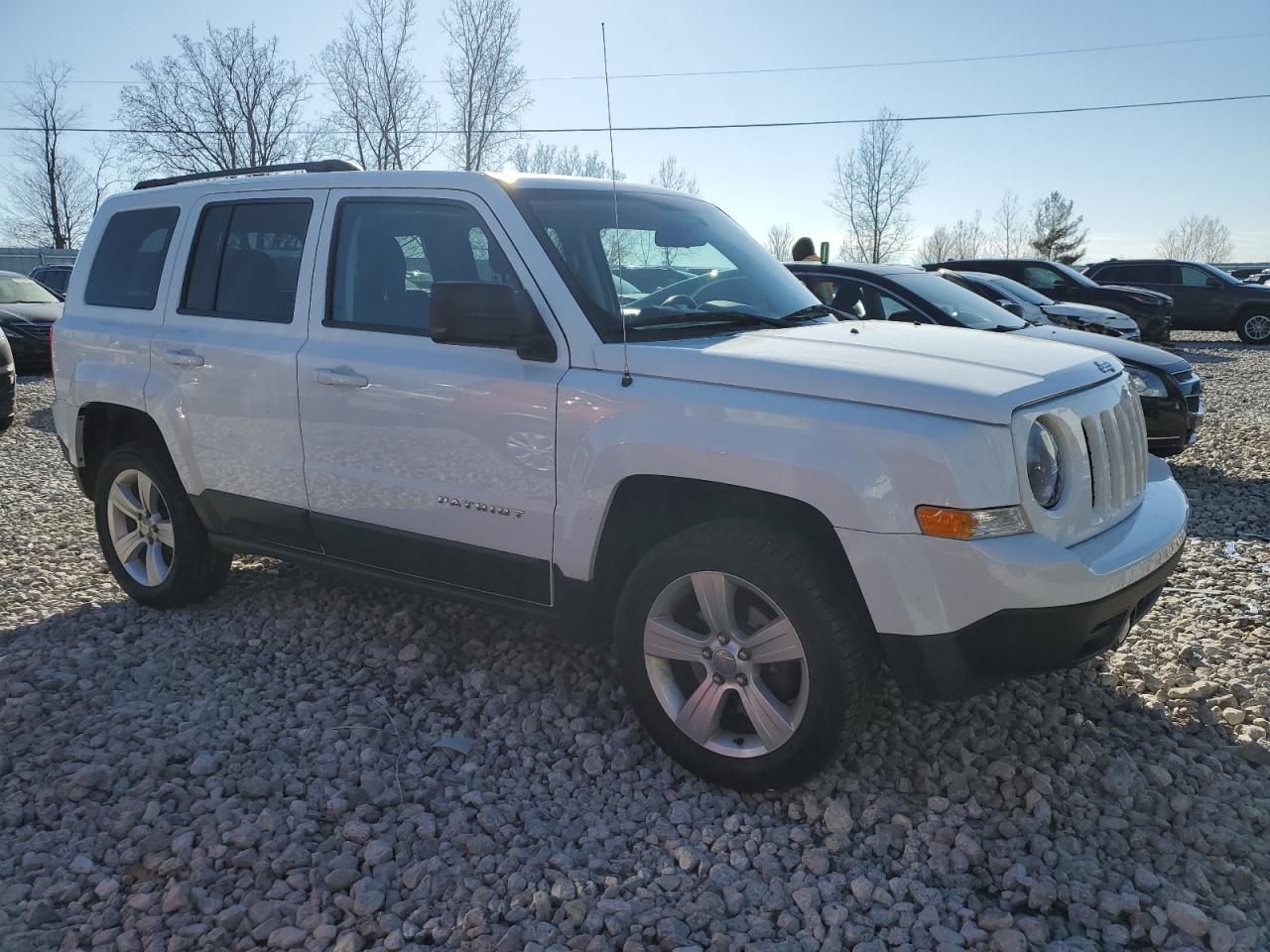 Photo 3 VIN: 1C4NJRFB6DD129116 - JEEP LIBERTY (PATRIOT) 