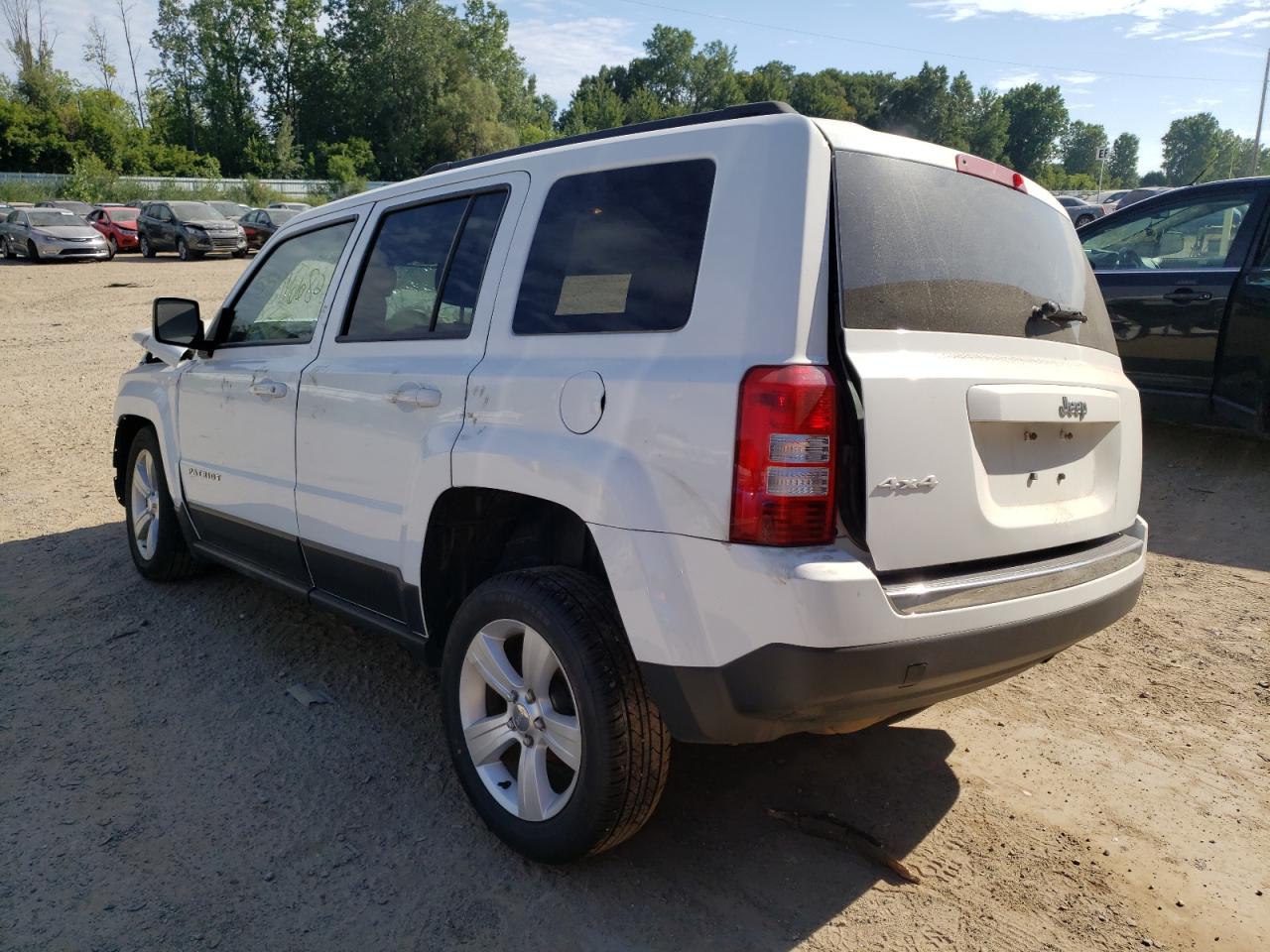 Photo 2 VIN: 1C4NJRFB6DD236618 - JEEP LIBERTY (PATRIOT) 