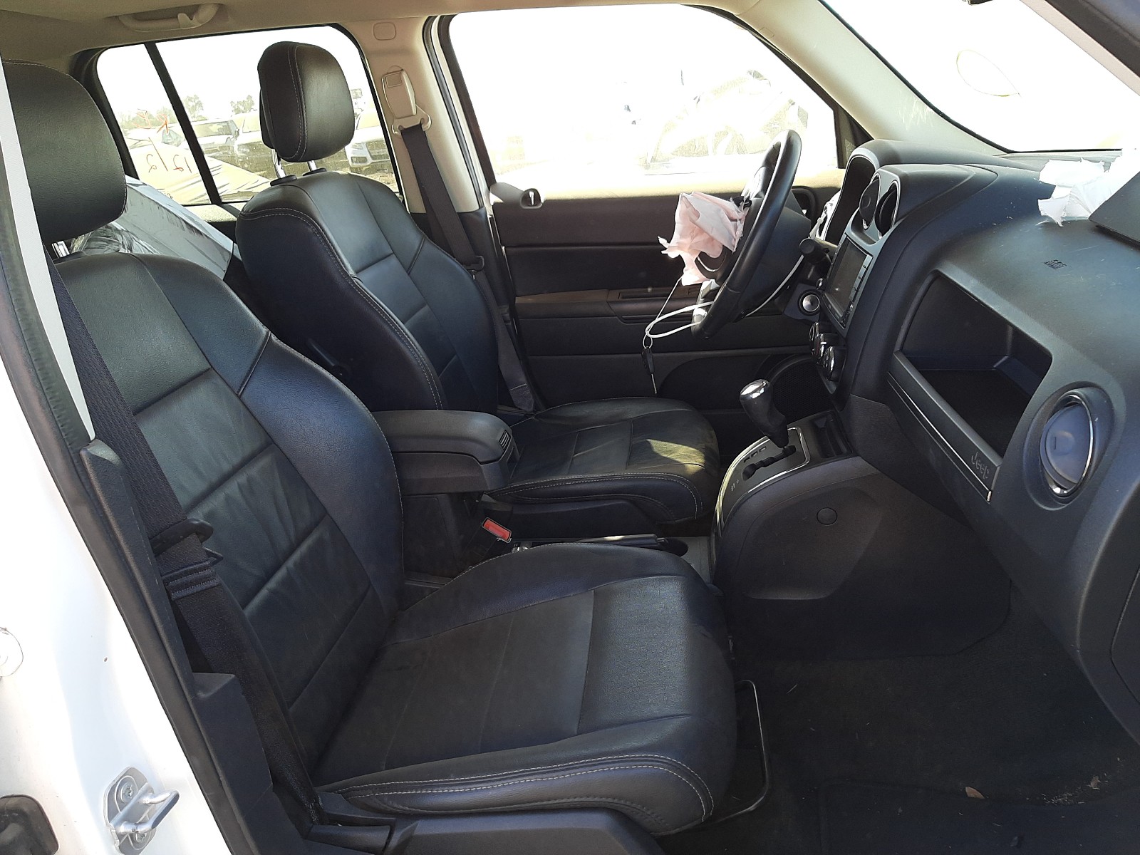 Photo 4 VIN: 1C4NJRFB6GD789645 - JEEP PATRIOT LA 