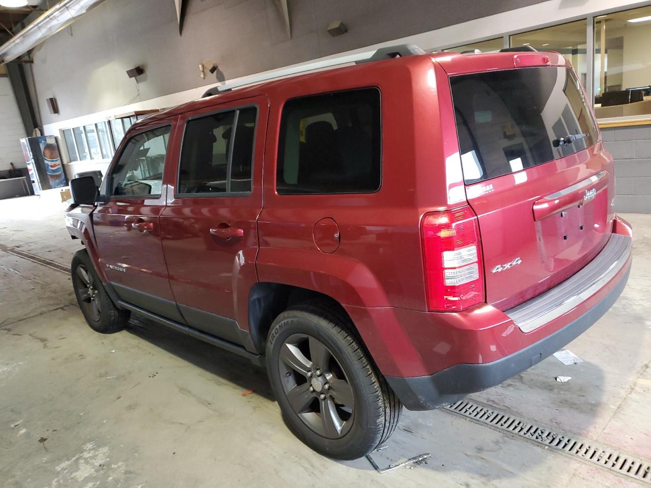 Photo 1 VIN: 1C4NJRFB6HD170464 - JEEP LIBERTY (PATRIOT) 