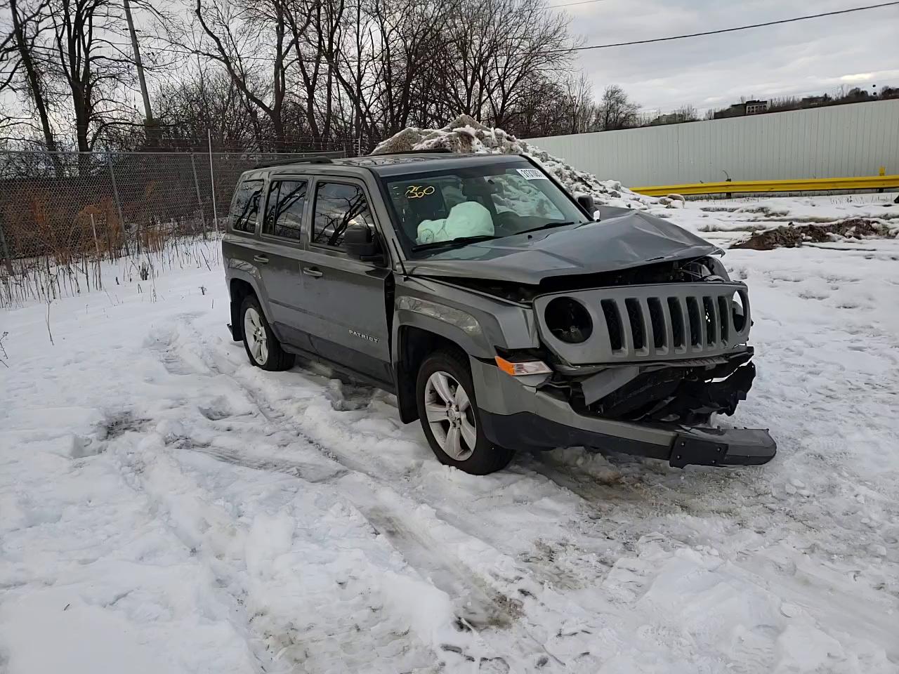 Photo 10 VIN: 1C4NJRFB7CD717671 - JEEP PATRIOT LA 