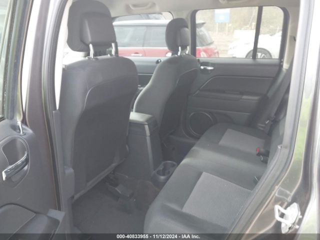 Photo 7 VIN: 1C4NJRFB7GD597957 - JEEP PATRIOT 