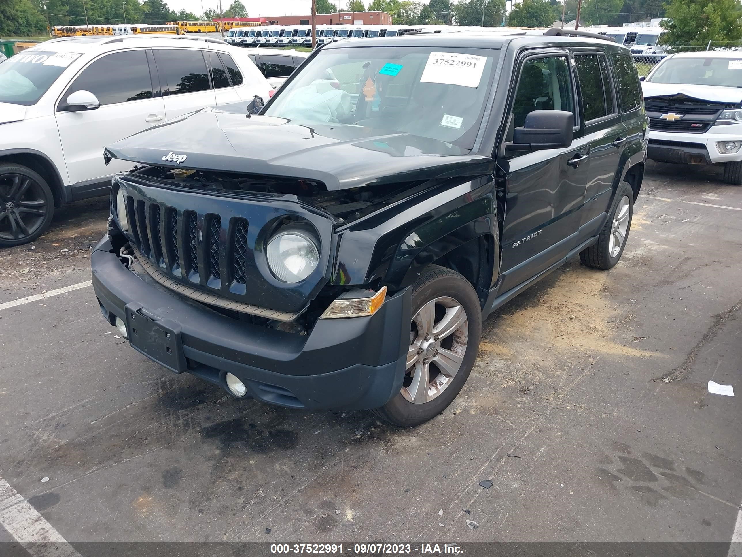 Photo 11 VIN: 1C4NJRFB8CD552102 - JEEP LIBERTY (PATRIOT) 