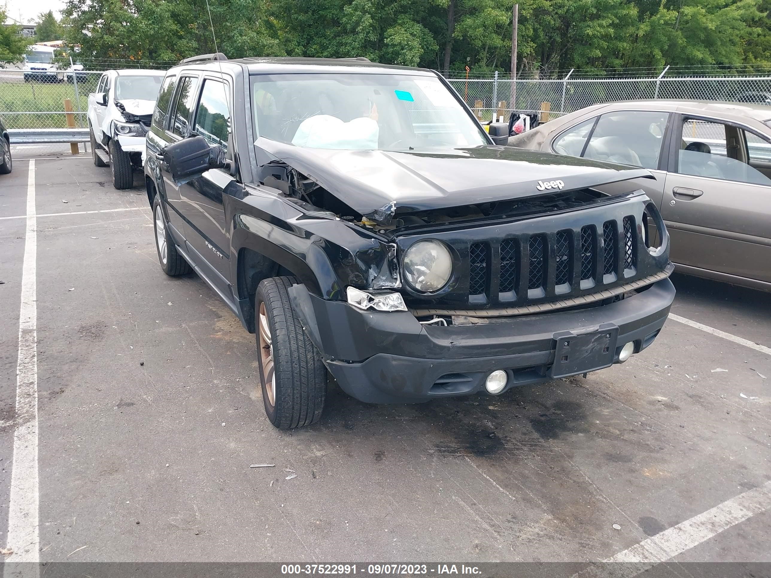 Photo 5 VIN: 1C4NJRFB8CD552102 - JEEP LIBERTY (PATRIOT) 