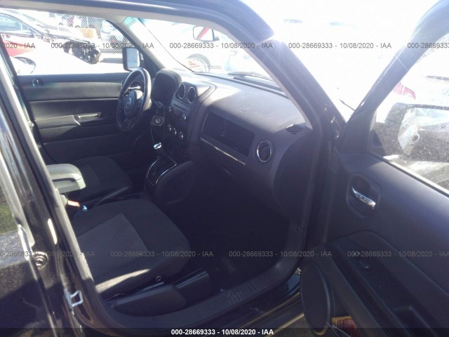 Photo 4 VIN: 1C4NJRFB8CD608880 - JEEP PATRIOT 