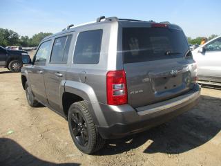 Photo 2 VIN: 1C4NJRFB8CD689203 - JEEP PATRIOT 