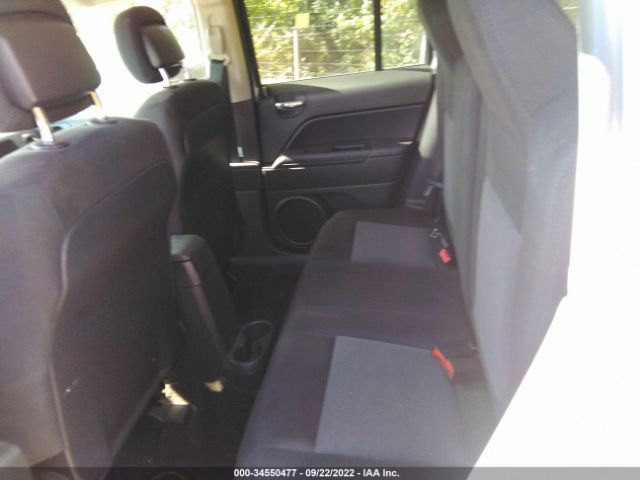 Photo 7 VIN: 1C4NJRFB8ED688779 - JEEP PATRIOT 