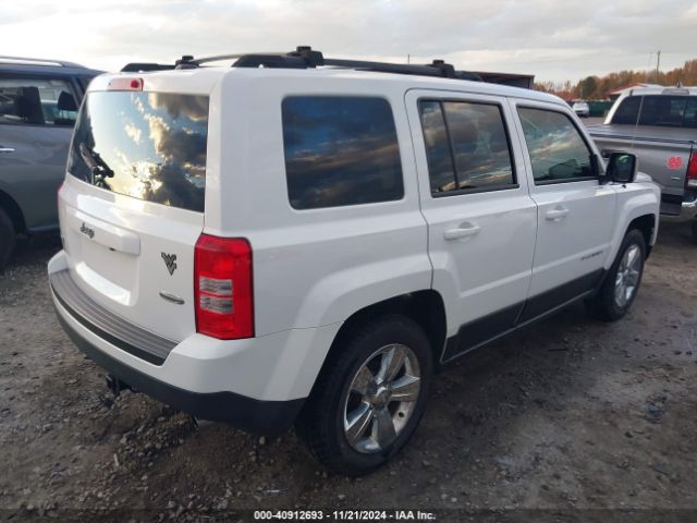 Photo 3 VIN: 1C4NJRFB8FD117813 - JEEP PATRIOT 