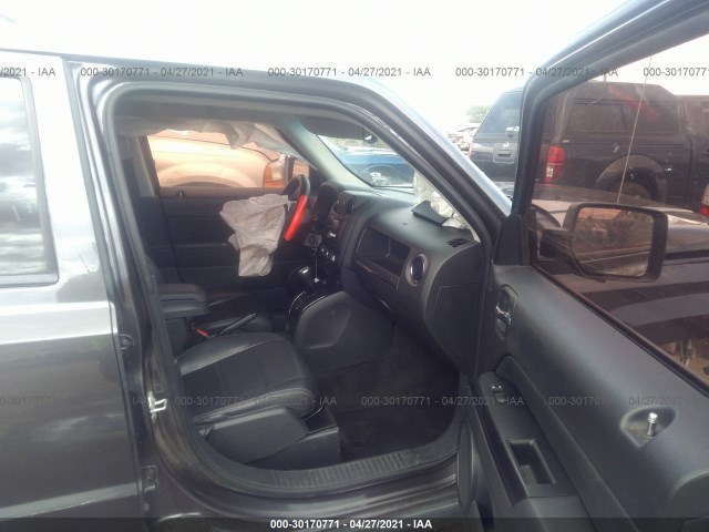 Photo 4 VIN: 1C4NJRFB8FD339283 - JEEP PATRIOT 