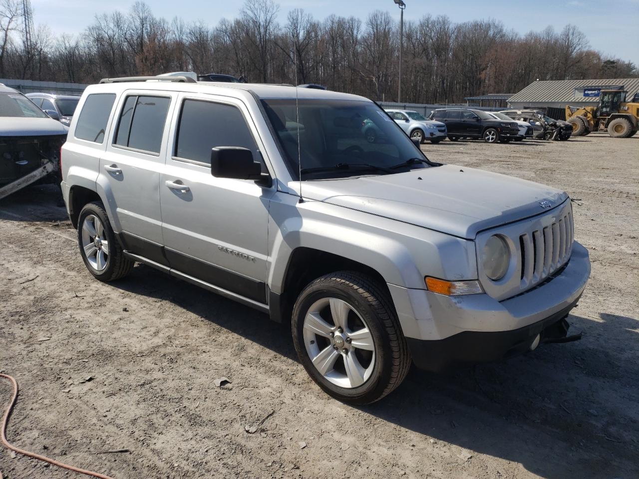 Photo 3 VIN: 1C4NJRFB9CD538127 - JEEP LIBERTY (PATRIOT) 