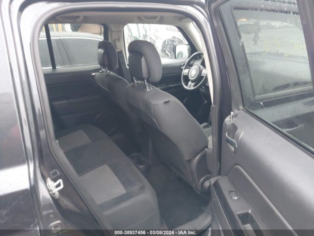 Photo 7 VIN: 1C4NJRFB9ED630325 - JEEP PATRIOT 