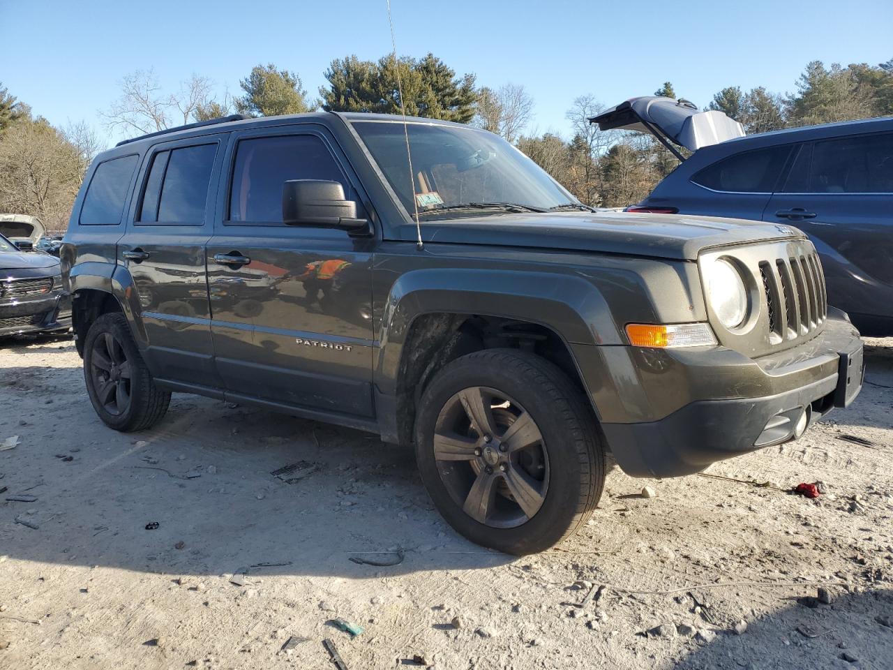 Photo 3 VIN: 1C4NJRFB9FD207102 - JEEP LIBERTY (PATRIOT) 