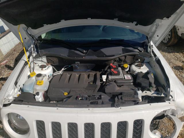 Photo 6 VIN: 1C4NJRFB9HD122229 - JEEP PATRIOT 