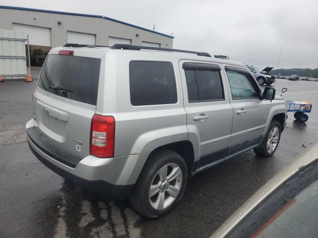 Photo 2 VIN: 1C4NJRFBXCD502141 - JEEP PATRIOT LA 