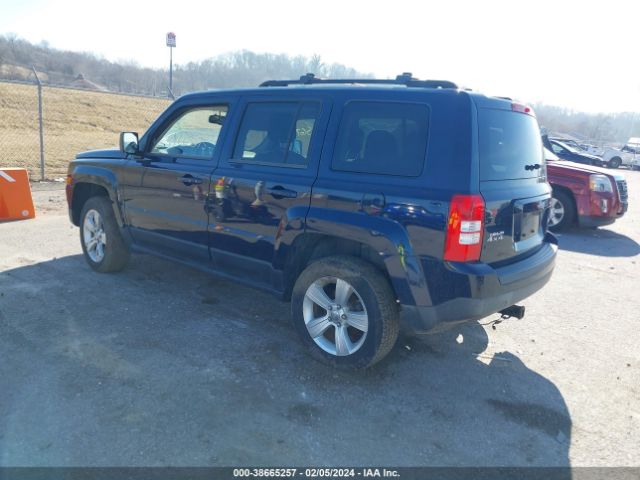 Photo 2 VIN: 1C4NJRFBXCD614762 - JEEP PATRIOT 